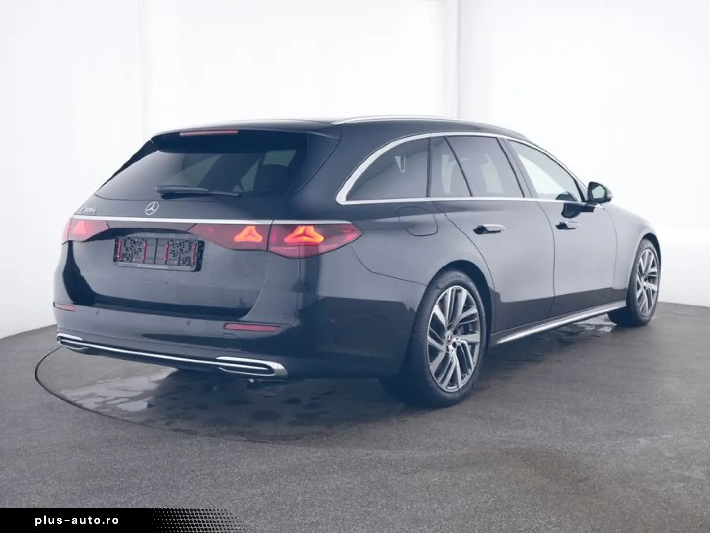 MERCEDES-BENZ E 300 e T-Modell Superscreen Leder LM &hellip;