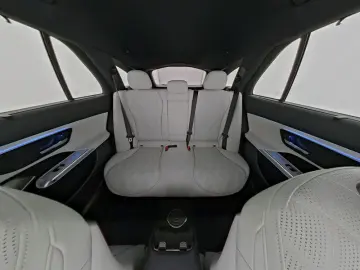 MERCEDES-BENZ E 300 e T-Modell Superscreen Leder LM &hellip;