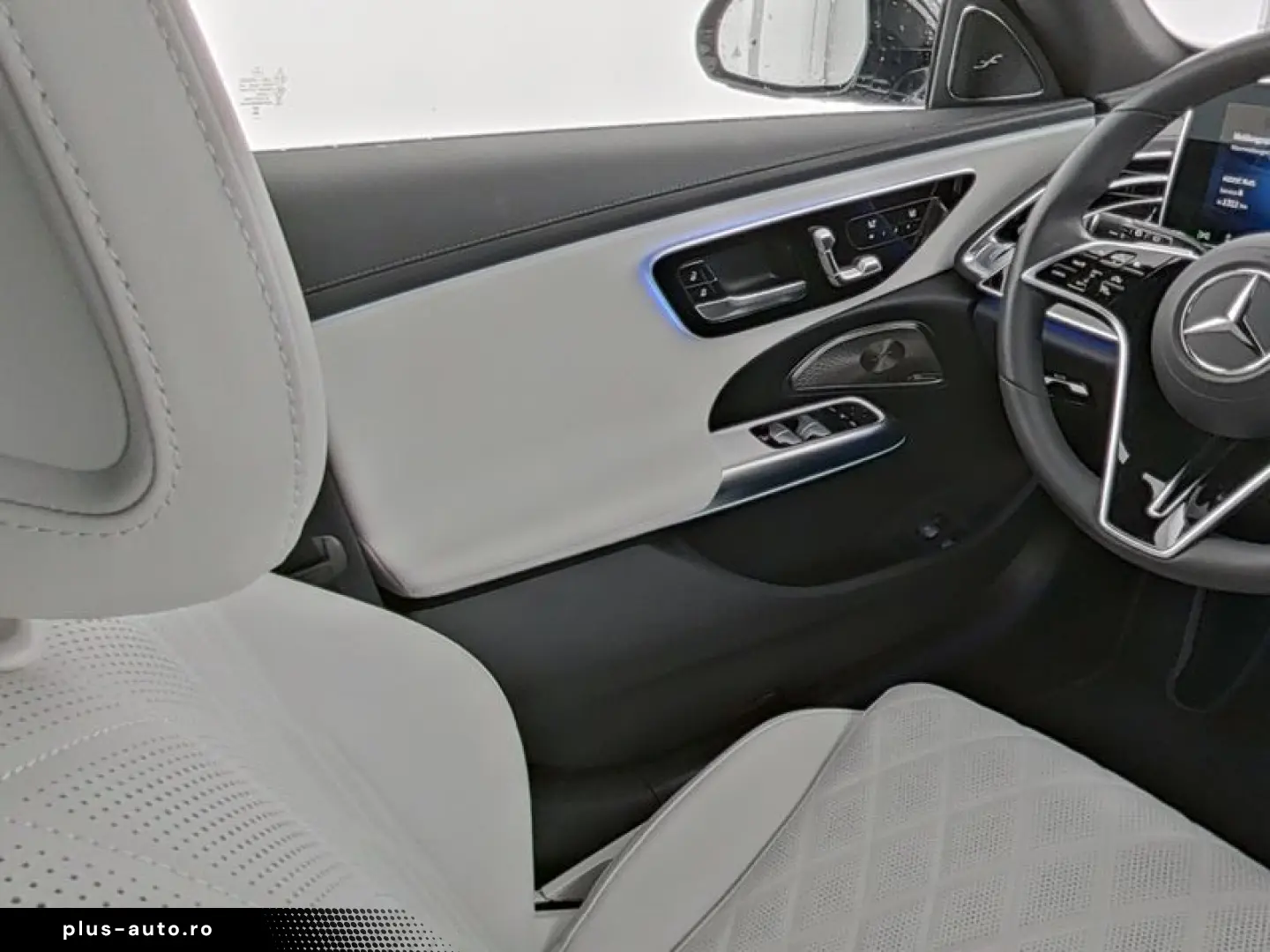 MERCEDES-BENZ E 300 e T-Modell Superscreen Leder LM &hellip;