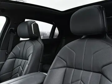 BMW 740d xDrive Pure Excellence Mild Hybrid Sportaut