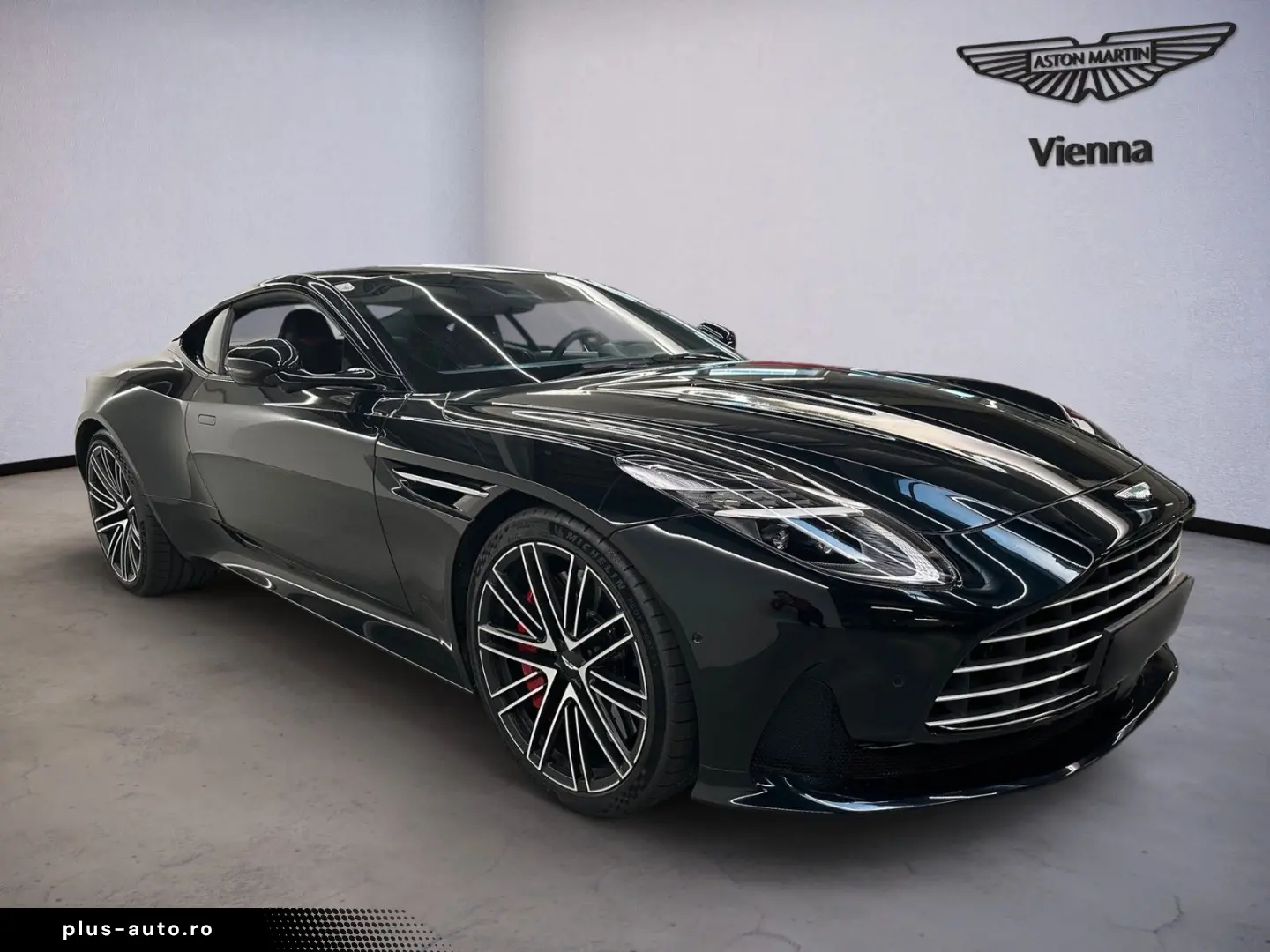 ASTON MARTIN DB12   Inspire Sport  Dark Chrome