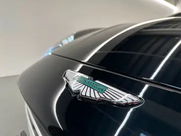 ASTON MARTIN DB12   Inspire Sport  Dark Chrome