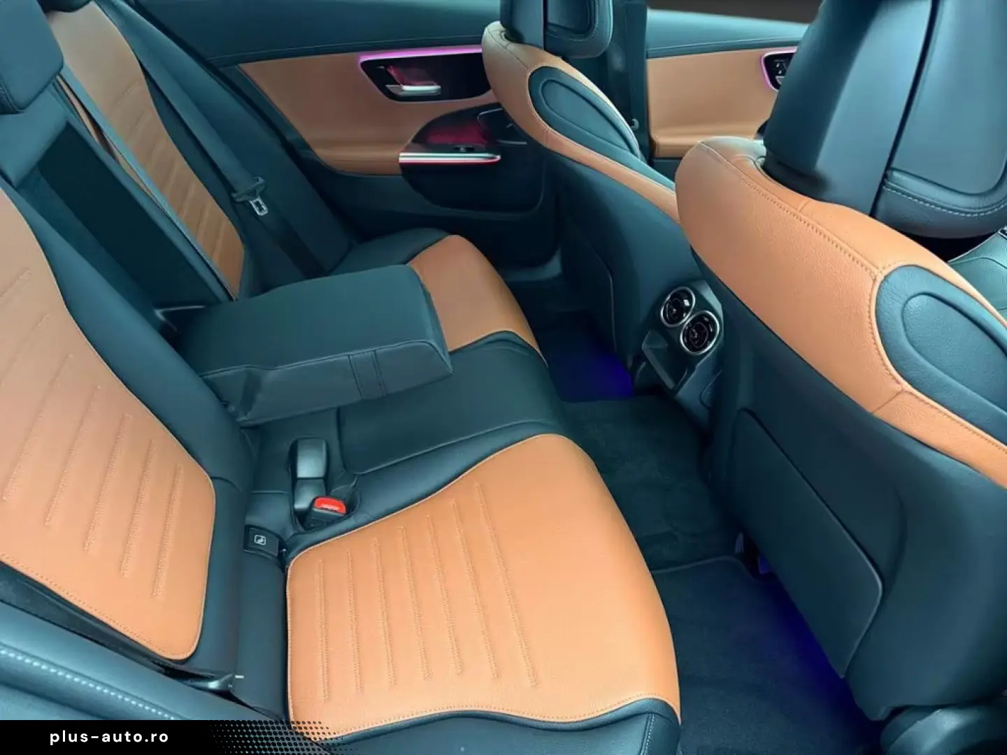 Mercedes-Benz C 300 e AMG  Night  SHD  DISTR 360