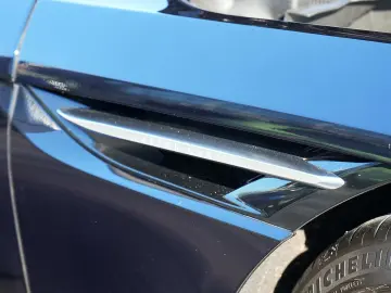 ASTON MARTIN DB12 Ultramarine Black   Oxford Tan