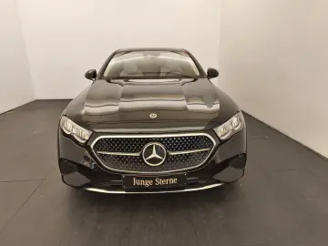 MERCEDES-BENZ E 300 de 4M Avantgarde Advanced Pano
