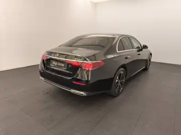 MERCEDES-BENZ E 300 de 4M Avantgarde Advanced Pano