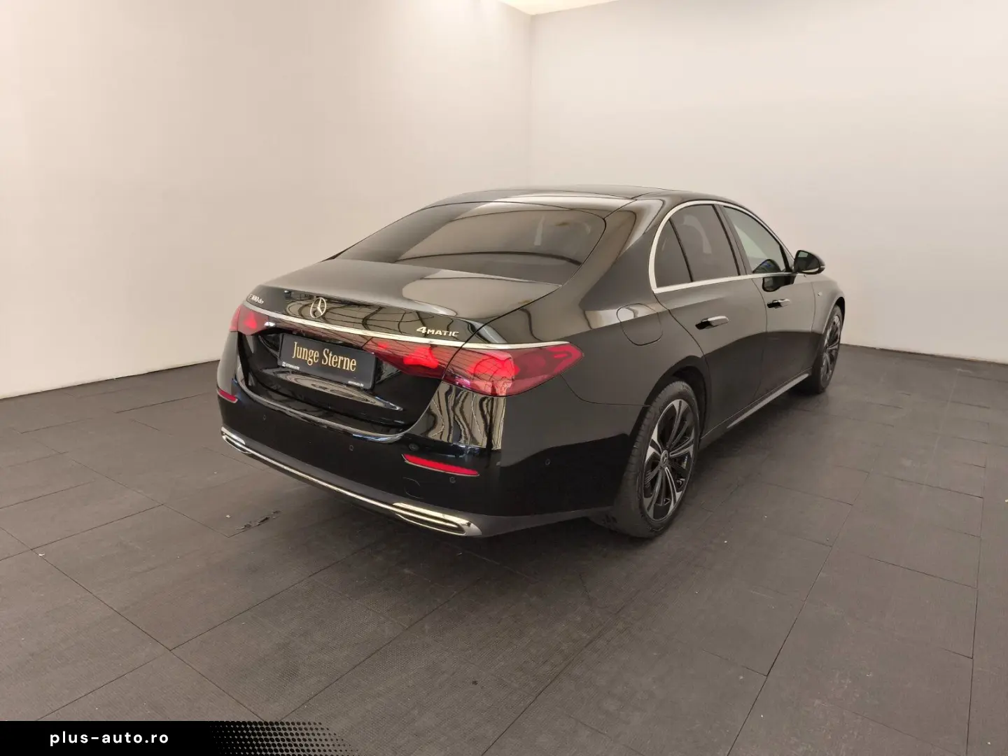 MERCEDES-BENZ E 300 de 4M Avantgarde Advanced Pano