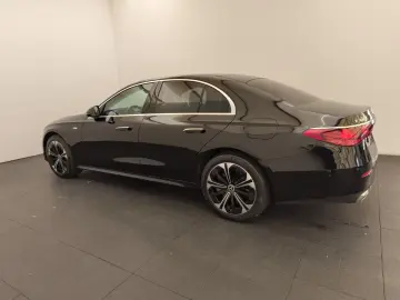 MERCEDES-BENZ E 300 de 4M Avantgarde Advanced Pano