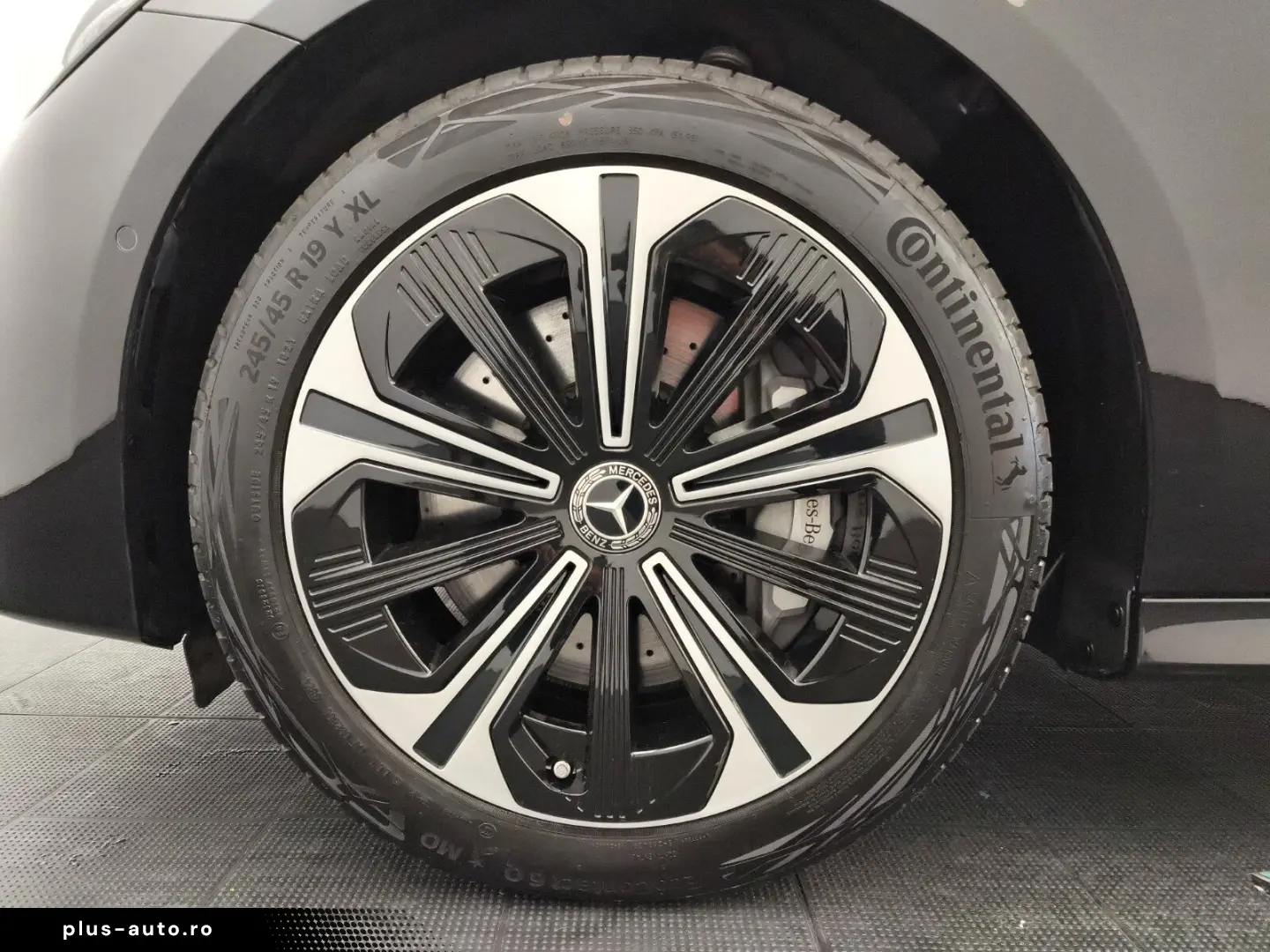 MERCEDES-BENZ E 300 de 4M Avantgarde Advanced Pano