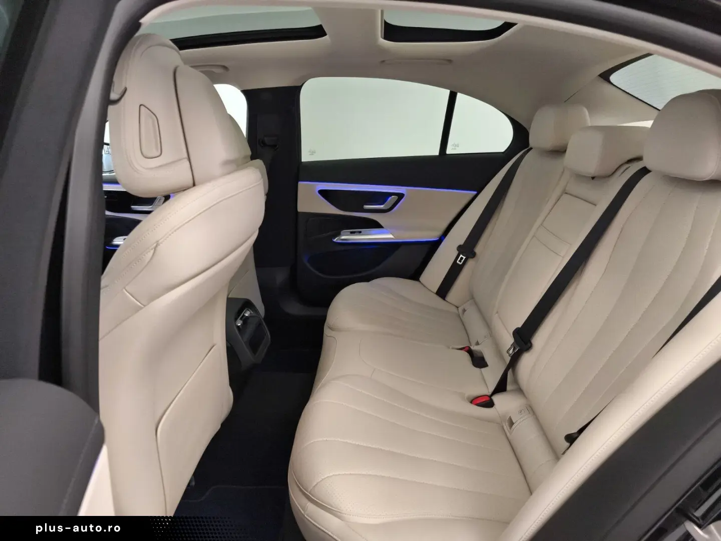 MERCEDES-BENZ E 300 de 4M Avantgarde Advanced Pano