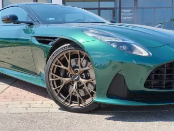 ASTON MARTIN DB12 Coupe 4.0 V8