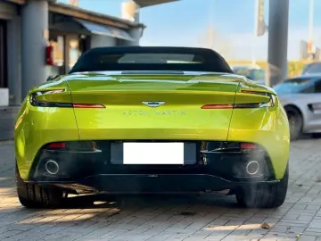 ASTON MARTIN DB12 Volante UNICAT !