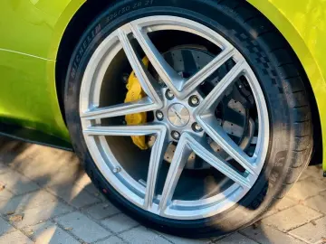 ASTON MARTIN DB12 Volante UNICAT !