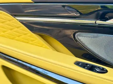 ASTON MARTIN DB12 Volante UNICAT !