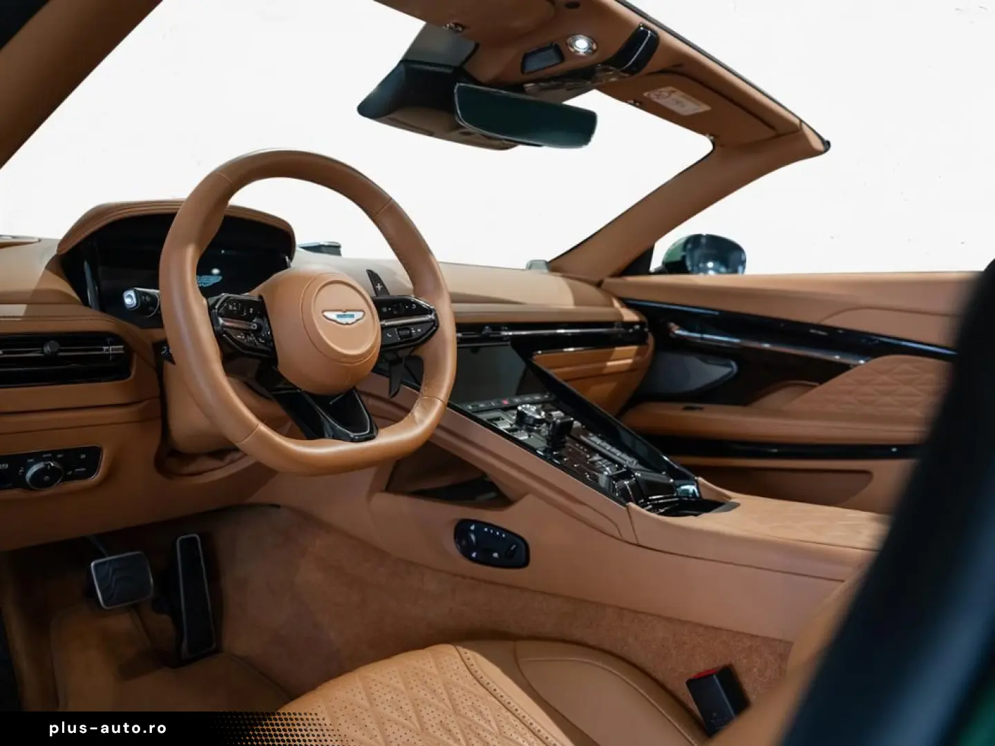 ASTON MARTIN DB12 Volante