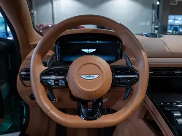 ASTON MARTIN DB12 Volante