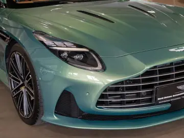 ASTON MARTIN DB12 Volante