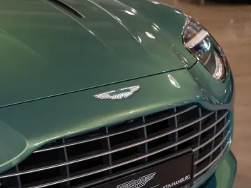 ASTON MARTIN DB12 Volante