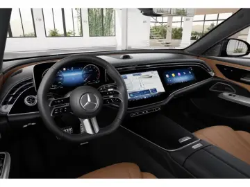 Mercedes-Benz E200 4M AMG Superscreen Pano Burm4D Night 20''