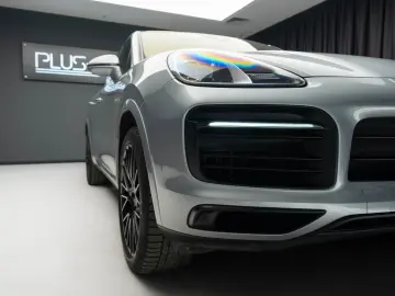 Porsche Cayenne Coupe Plug-In Hybrid