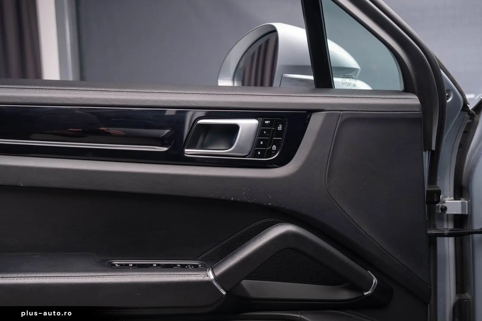 Porsche Cayenne Coupe Plug-In Hybrid