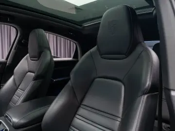 Porsche Cayenne Coupe Plug-In Hybrid