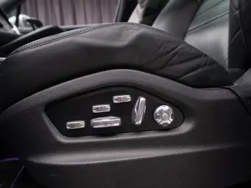 Porsche Cayenne Coupe Plug-In Hybrid