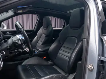 Porsche Cayenne Coupe Plug-In Hybrid