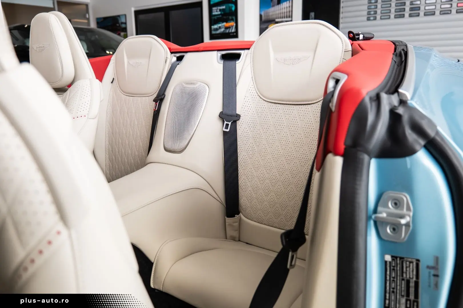 ASTON MARTIN DB12 4.0 V8 Volante 360 Heated Ventilated seats