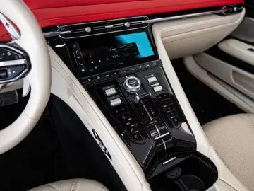 ASTON MARTIN DB12 4.0 V8 Volante 360 Heated Ventilated seats