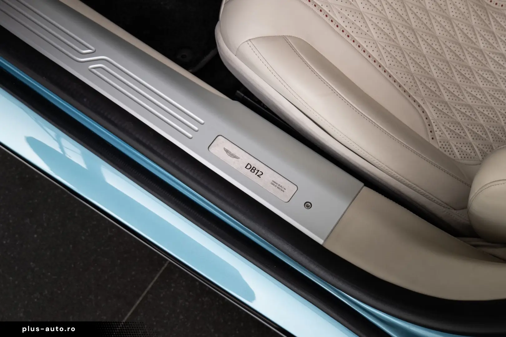 ASTON MARTIN DB12 4.0 V8 Volante 360 Heated Ventilated seats