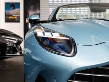 ASTON MARTIN DB12 4.0 V8 Volante 360 Heated Ventilated seats