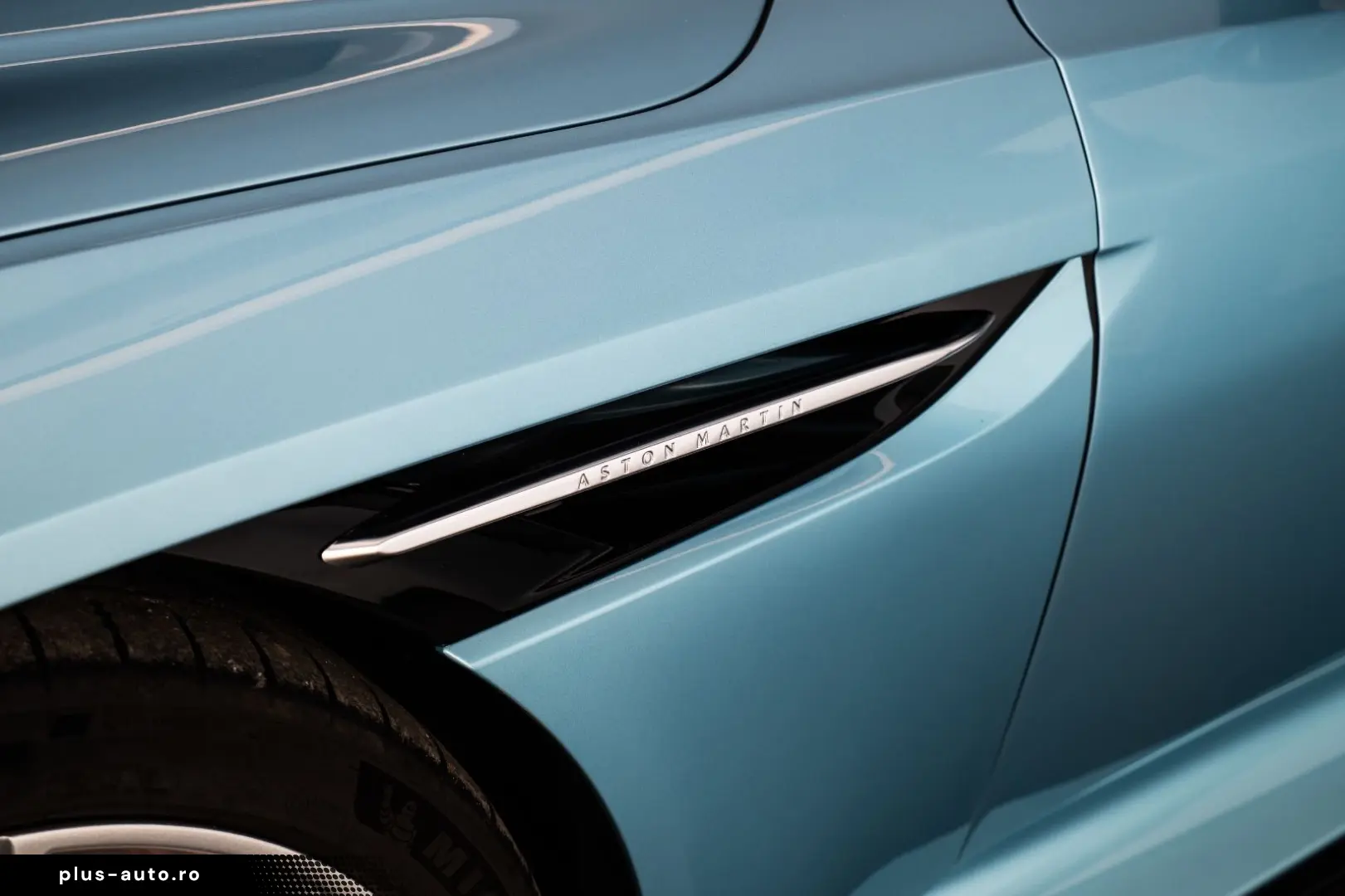 ASTON MARTIN DB12 4.0 V8 Volante 360 Heated Ventilated seats