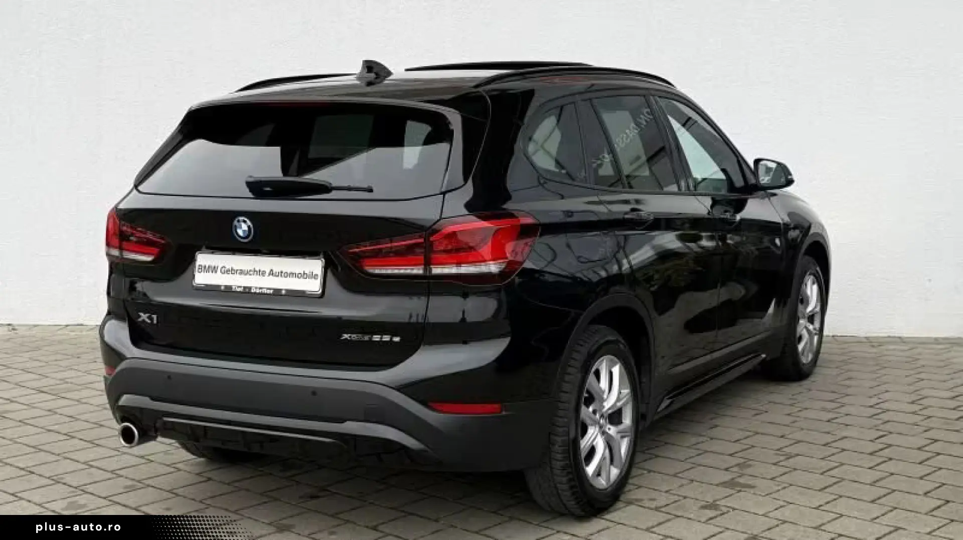 BMW X1 xDrive25e Sport Line LED NAVI PANO CAM Apple