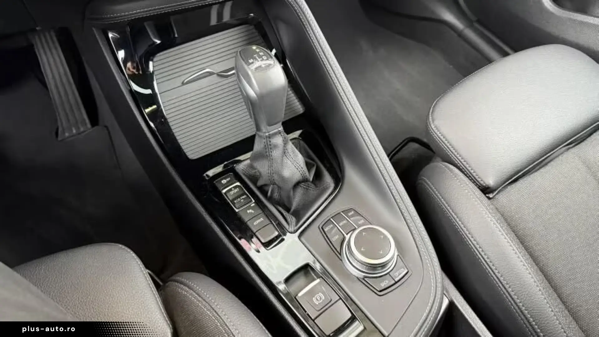 BMW X1 xDrive25e Sport Line LED NAVI PANO CAM Apple