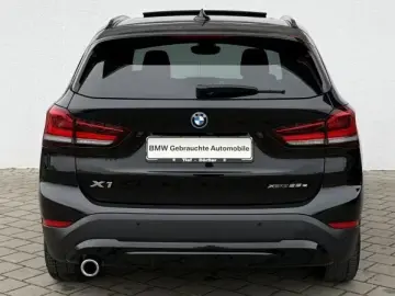 BMW X1 xDrive25e Sport Line LED NAVI PANO CAM Apple