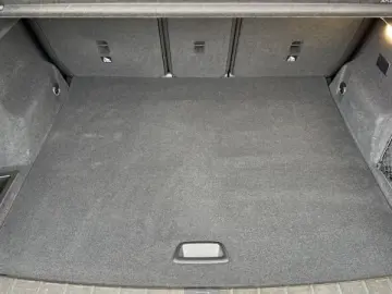 BMW X1 xDrive25e Sport Line LED NAVI PANO CAM Apple