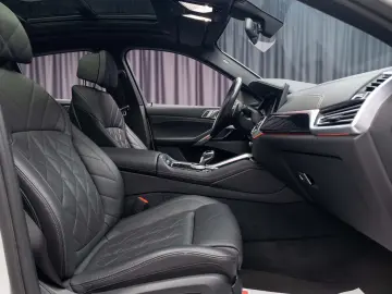 BMW X6 4.0i M Pack Pano H&K Gesture