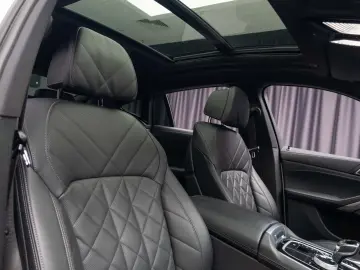 BMW X6 4.0i M Pack Pano H&K Gesture