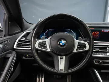 BMW X6 4.0i M Pack Pano H&K Gesture