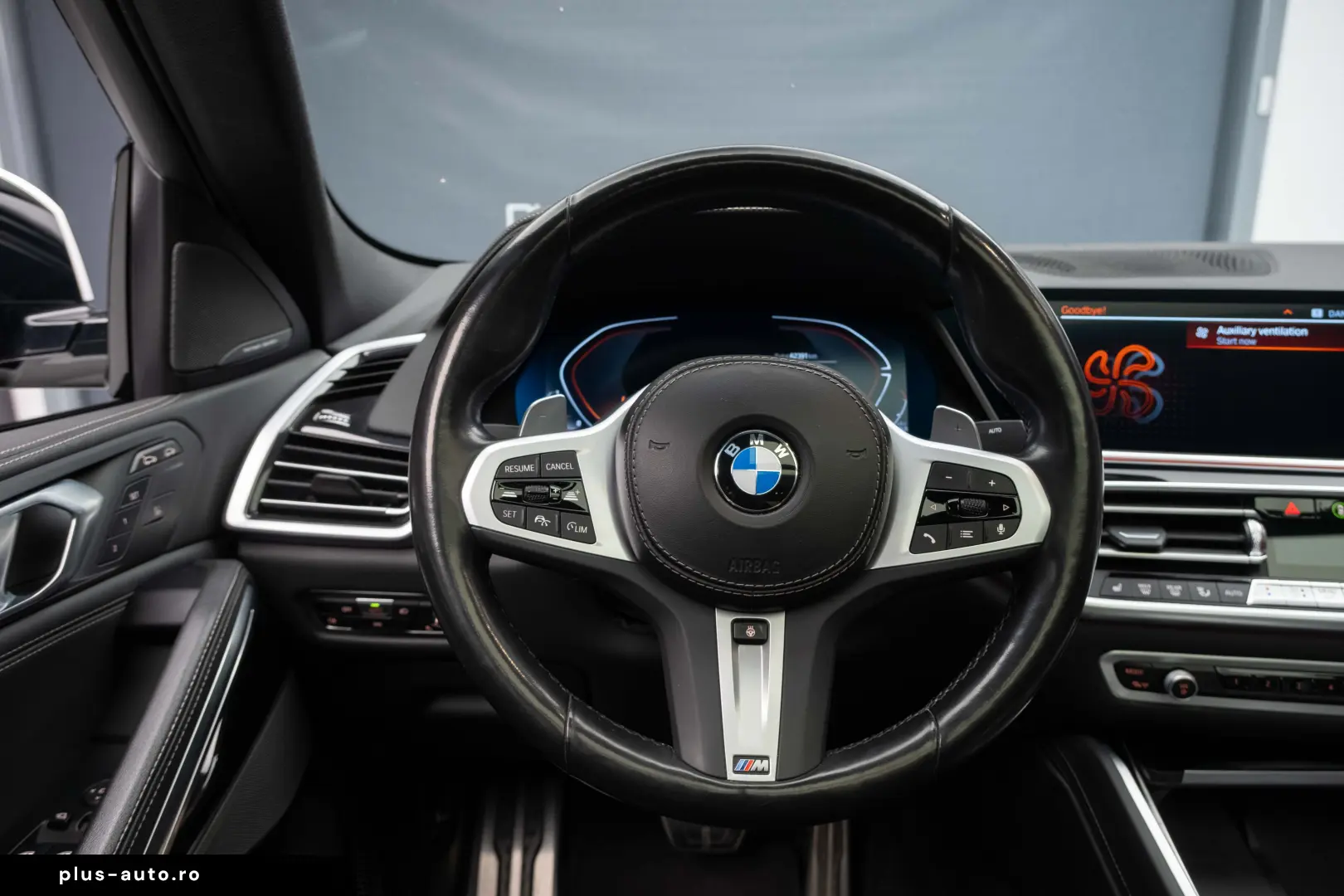 BMW X6 4.0i M Pack Pano H&K Gesture