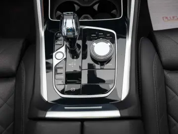 BMW X6 4.0i M Pack Pano H&K Gesture