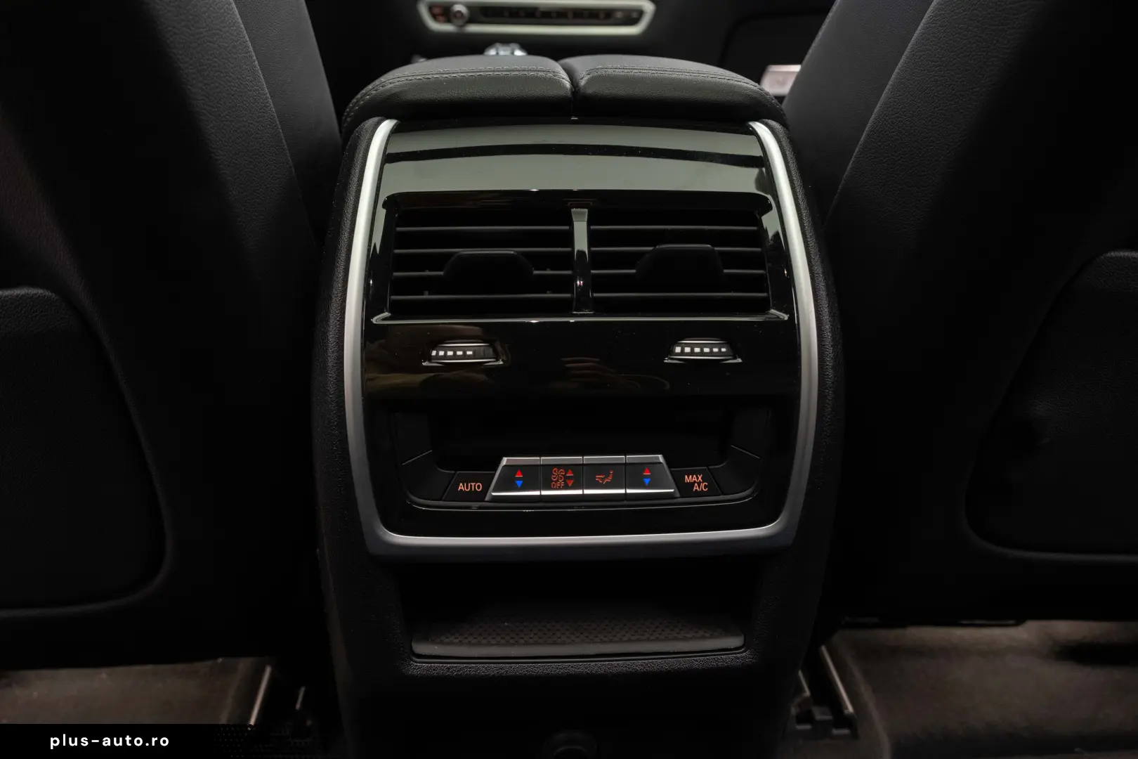 BMW X6 4.0i M Pack Pano H&K Gesture