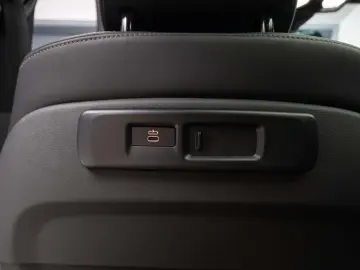 BMW X6 4.0i M Pack Pano H&K Gesture