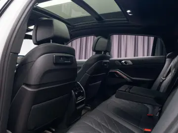 BMW X6 4.0i M Pack Pano H&K Gesture