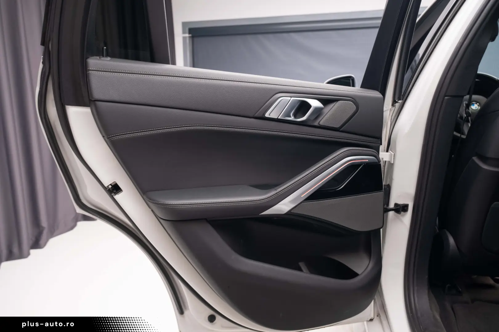 BMW X6 4.0i M Pack Pano H&K Gesture