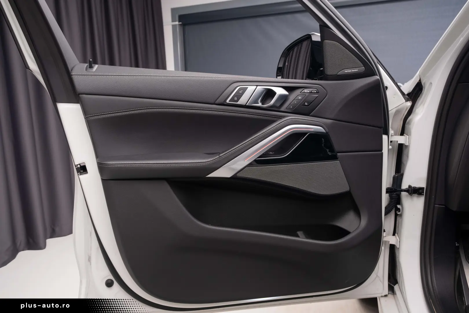 BMW X6 4.0i M Pack Pano H&K Gesture