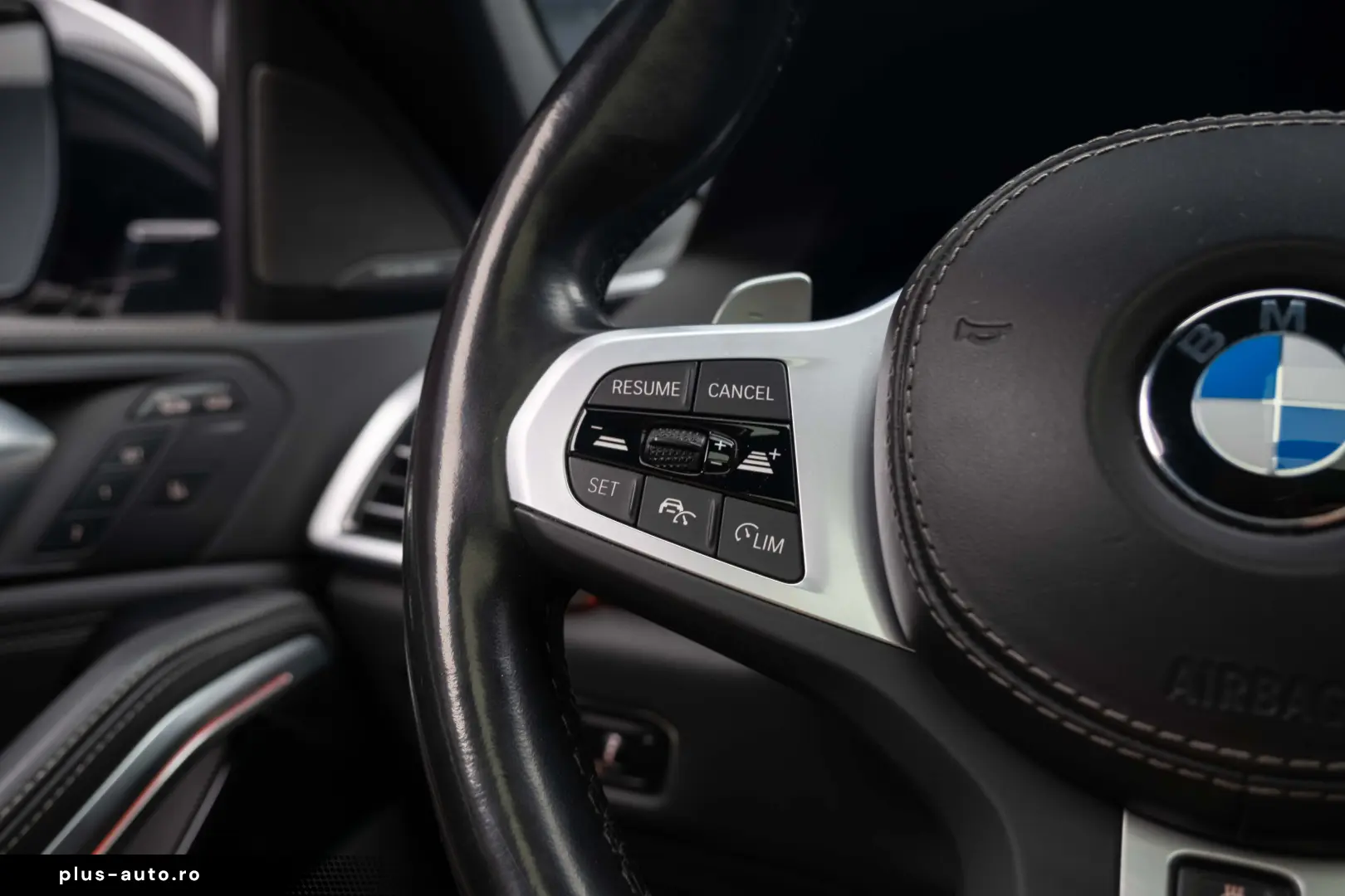 BMW X6 4.0i M Pack Pano H&K Gesture