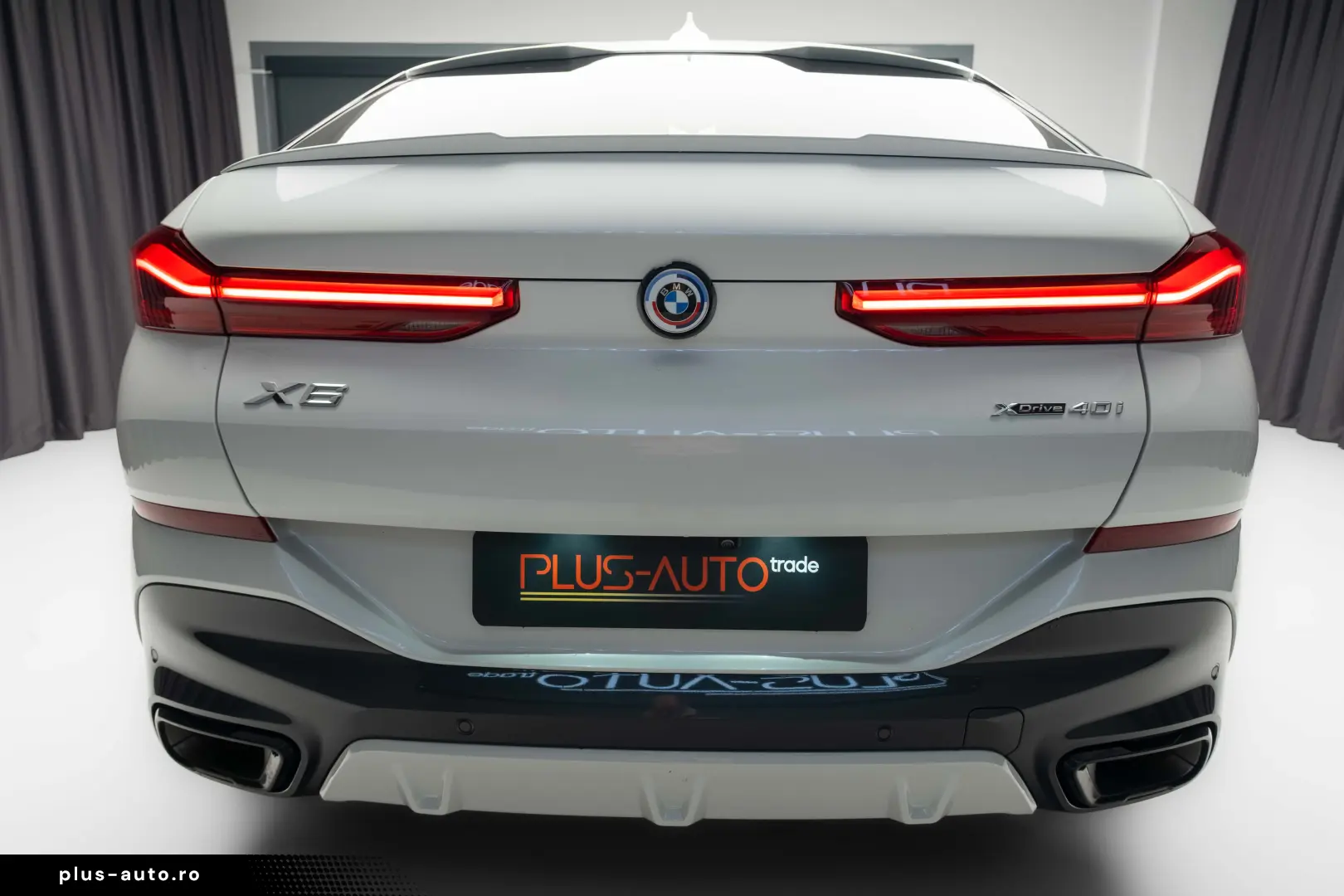 BMW X6 4.0i M Pack Pano H&K Gesture