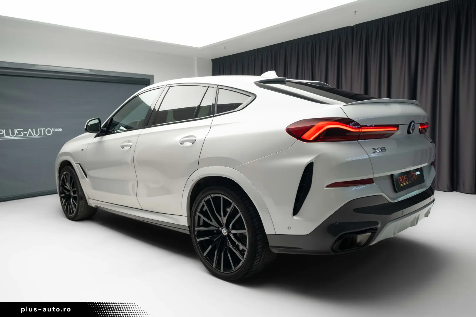 BMW X6 4.0i M Pack Pano H&K Gesture